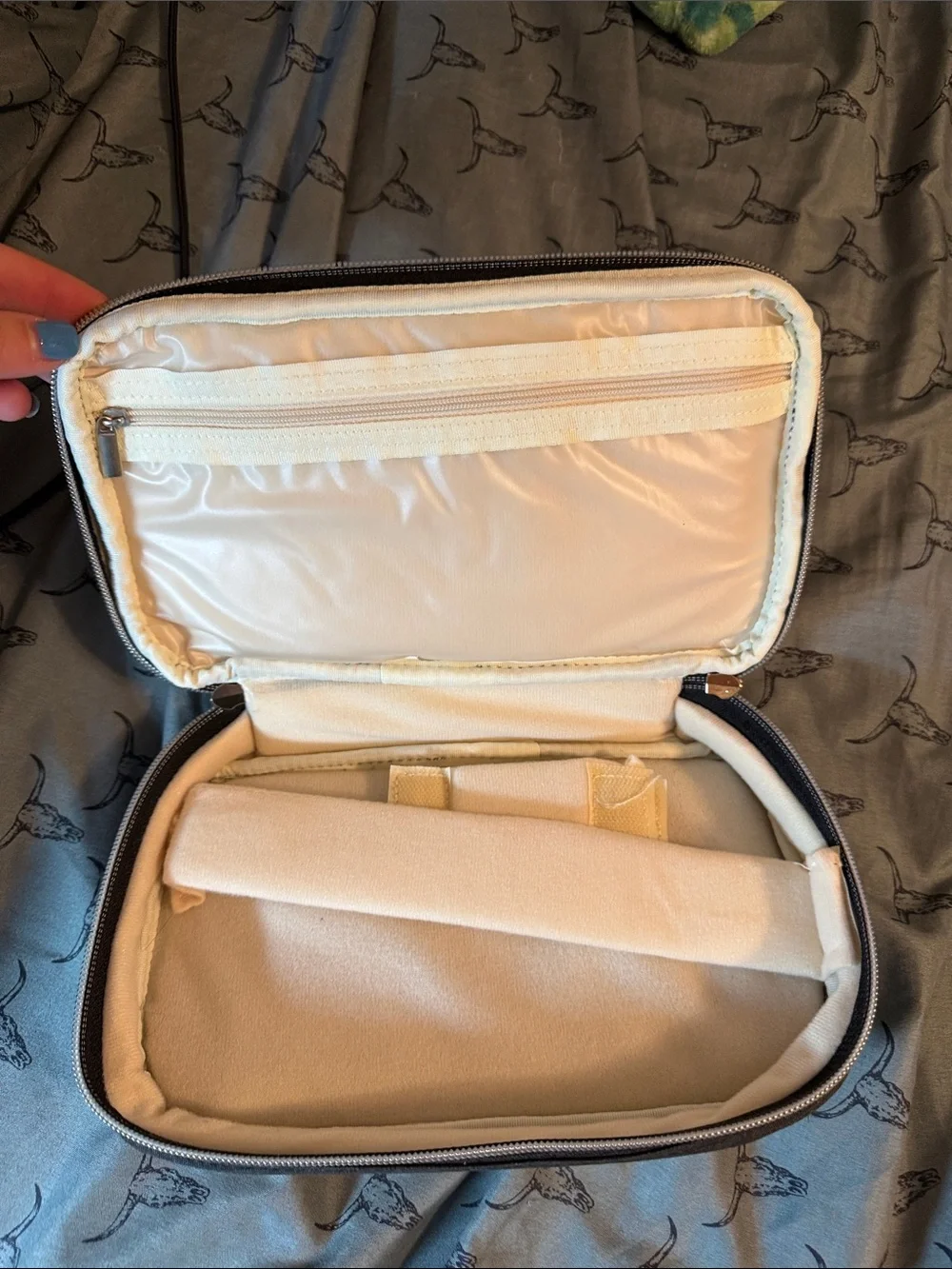 Tooled Floral Leather Jewelry Case with Southwestern Spade Panel